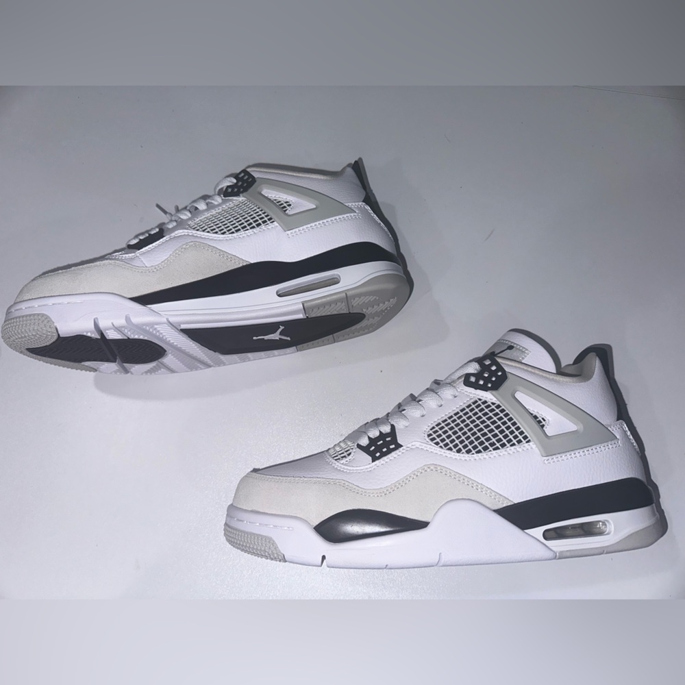 Nike Air Jordan 4 Take Flight Retro Sneakers BRAND NEW - Picture 3 of 6